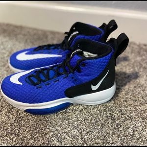 Nike Zoom Rize TB basketball shoe